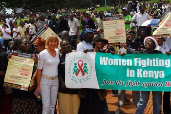 Frauen kmpfen gegen AIDS in Kenia