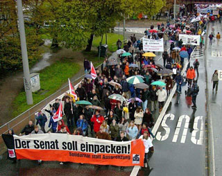 Demo in Hamburg (indymedia.org)